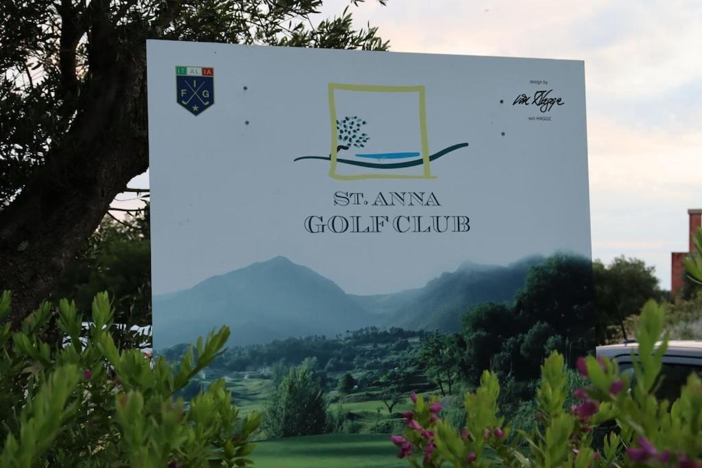 Appartement Dans Un Terrain De Golf, 5 Min De La Mer En Voiture, Parking Gratuit Cogoleto Εξωτερικό φωτογραφία