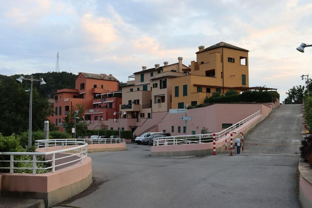 Appartement Dans Un Terrain De Golf, 5 Min De La Mer En Voiture, Parking Gratuit Cogoleto Εξωτερικό φωτογραφία