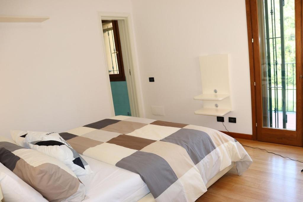 Appartement Dans Un Terrain De Golf, 5 Min De La Mer En Voiture, Parking Gratuit Cogoleto Εξωτερικό φωτογραφία