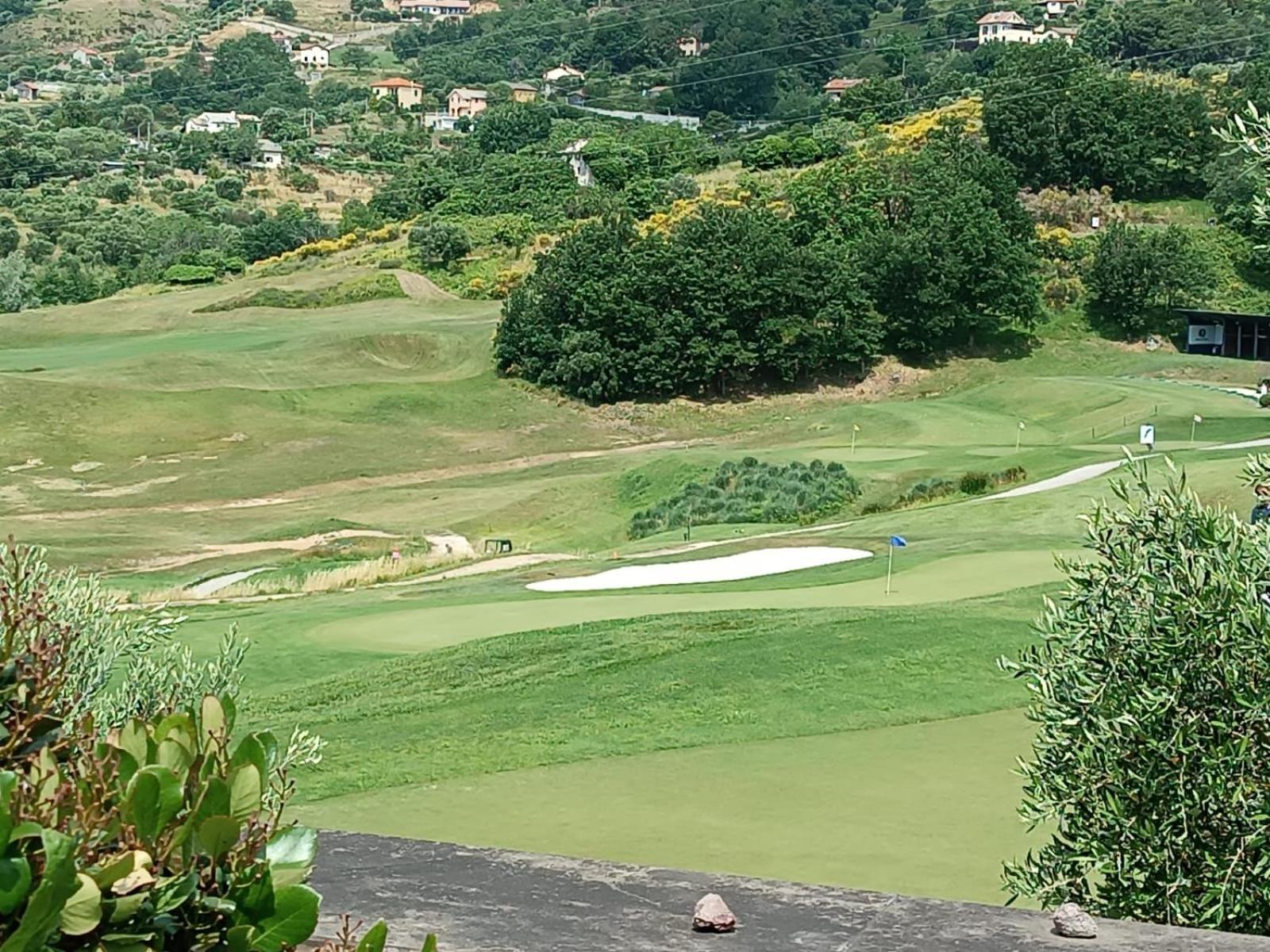 Appartement Dans Un Terrain De Golf, 5 Min De La Mer En Voiture, Parking Gratuit Cogoleto Εξωτερικό φωτογραφία